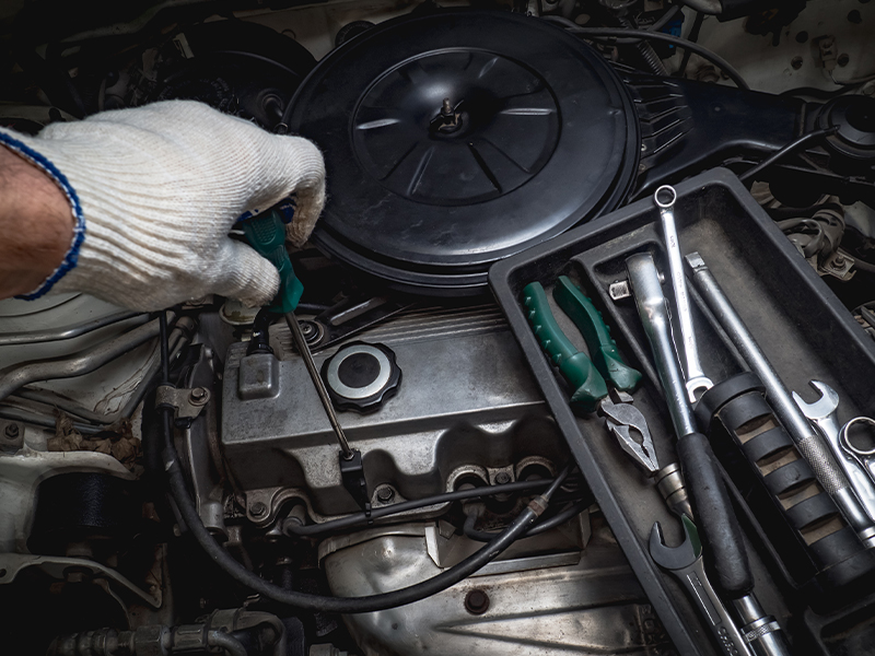 Hvordan undgår man utilsigtede kvæstelser under brugen af ​​skruenøglen?